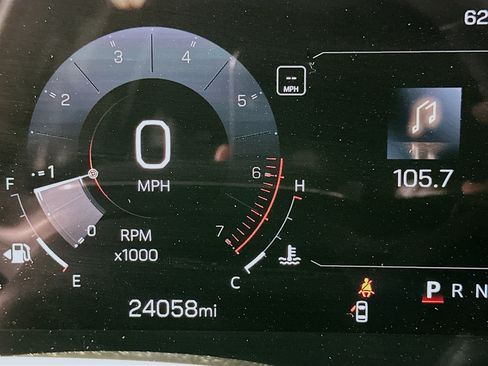 Used 2025 GMC Terrain Elevation image 19