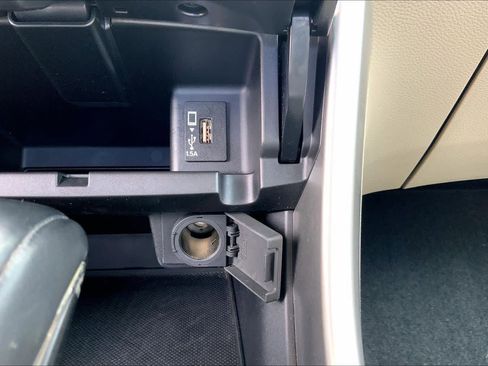 Used 2016 Honda Accord Touring image 32