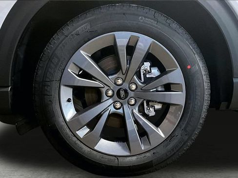 New 2026 Ford Explorer Active w/ Active Comfort Package AWD/4WD image 12