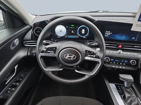 Certified 2024 Hyundai Elantra SEL FWD image 13