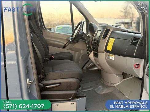 Used 2018 Mercedes-Benz Sprinter 2500 image 17