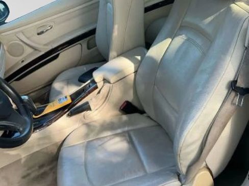 Used 2011 BMW 328i Convertible RWD image 4