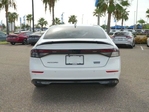 Used 2025 Honda Accord Touring image 6