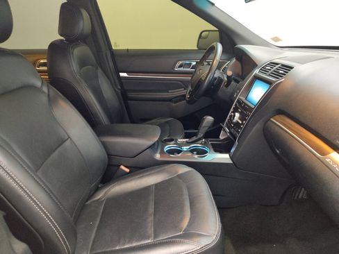 Used 2016 Ford Explorer Limited FWD image 21