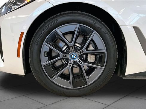 Used 2023 BMW i4 eDrive40 w/ Premium Package RWD image 10