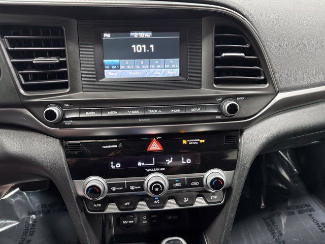 Used 2020 Hyundai Elantra SE w/ Cargo Package (C1) FWD image 14