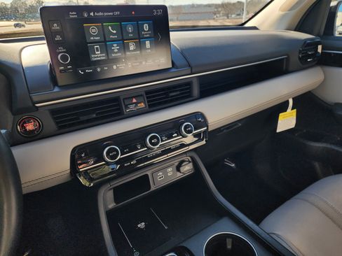 Certified 2025 Honda Pilot EX-L image 16