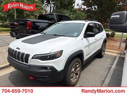 Used 2022 Jeep Cherokee Trailhawk AWD/4WD image 1