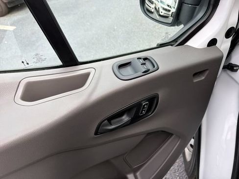 Used 2023 Ford Transit 350 DRW RWD image 14