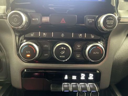 Certified 2022 RAM 1500 Laramie AWD/4WD image 19