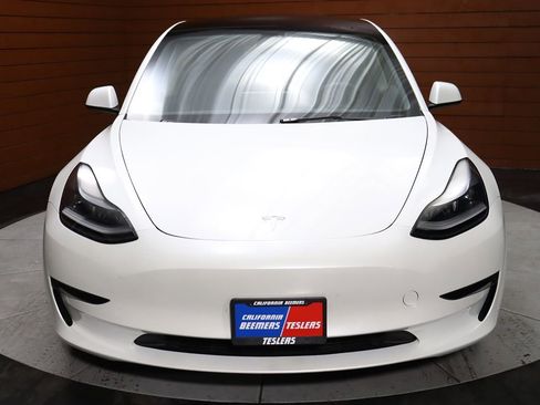 Used 2023 Tesla Model 3 Standard Range image 14