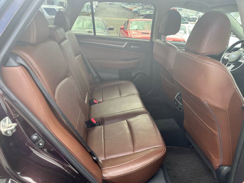 Used 2017 Subaru Outback 3.6R Touring image 16