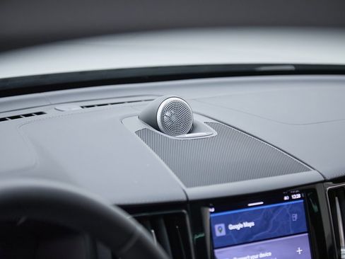 Certified 2023 Volvo XC60 T8 Polestar image 17