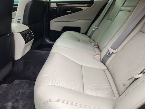 Used 2015 Lexus LS 460 460 image 26