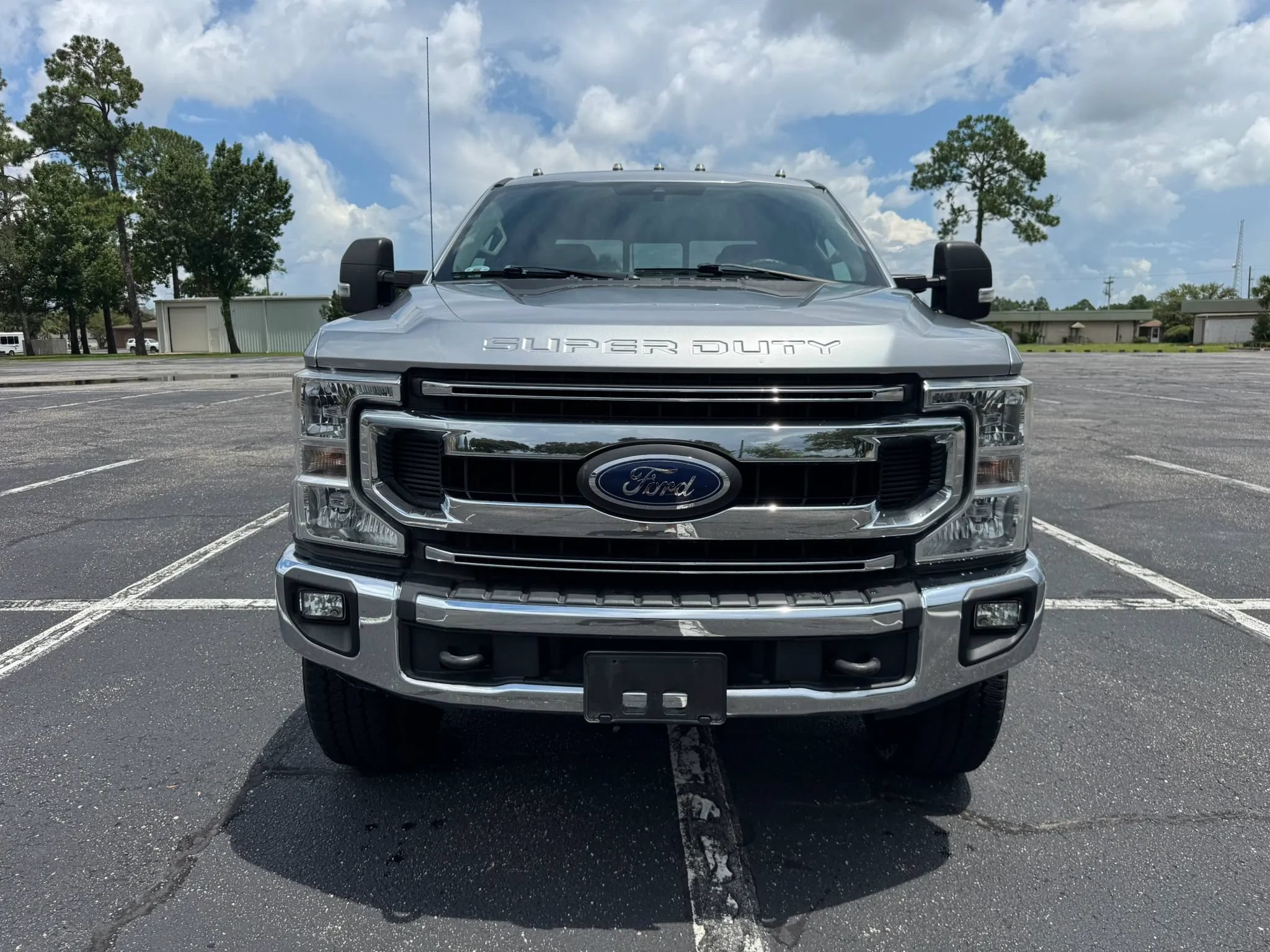 Used 2020 Ford F350 XLT w/ XLT Value Package AWD/4WD image 3