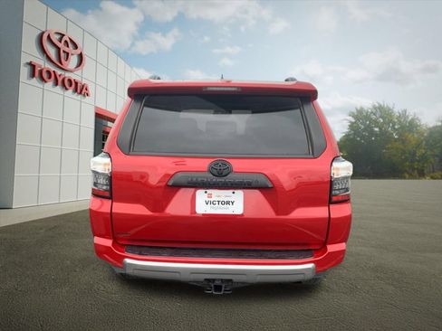 Used 2024 Toyota 4Runner TRD Off-Road Premium w/ Off Road Premium Plus Package AWD/4WD image 4