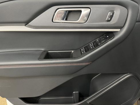 New 2026 Ford Explorer ST-Line AWD/4WD image 14