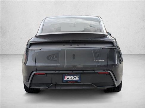 Used 2026 Tesla Model Y AWD image 6