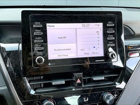 Used 2023 Toyota Camry SE image 29