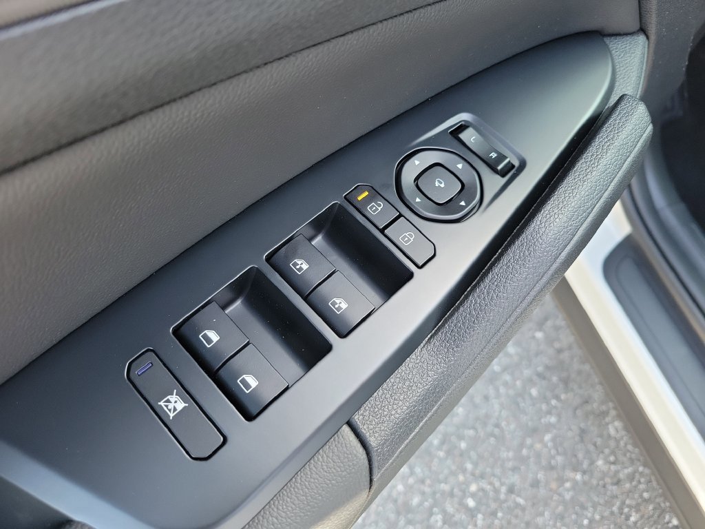 New 2026 Kia Sportage SX FWD image 22
