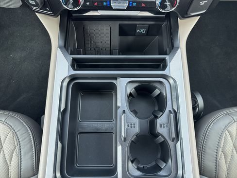 New 2025 Ford F350 Platinum w/ Platinum Plus Package image 31