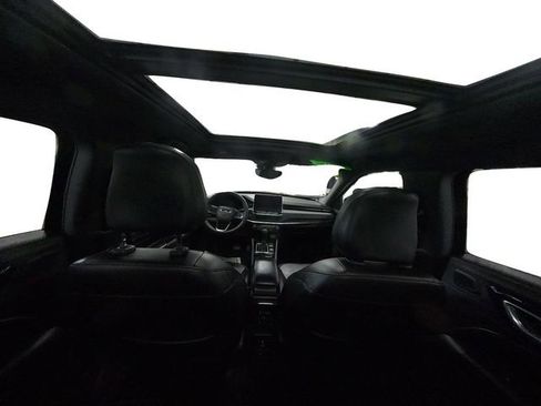 Used 2025 Jeep Compass Limited w/ Driver Assist Group I image 35