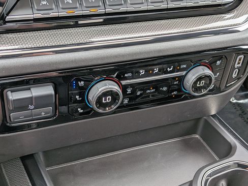 Certified 2024 Chevrolet Silverado 1500 ZR2 w/ Technology Package AWD/4WD image 23