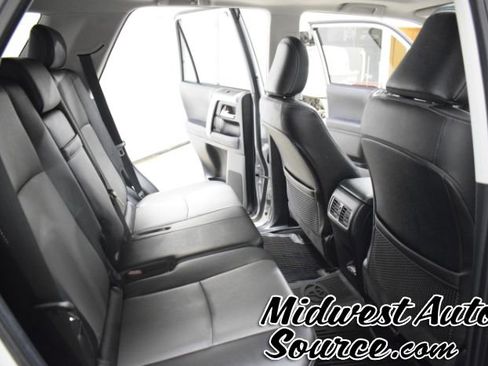 Used 2023 Toyota 4Runner SR5 Premium image 30