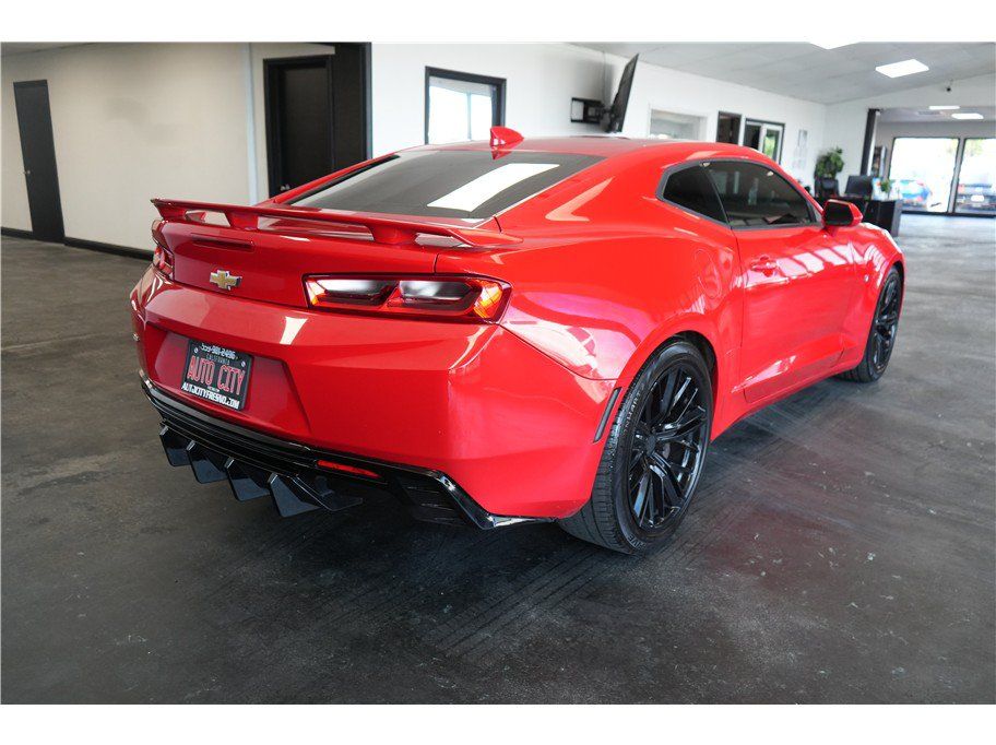 Used 2017 Chevrolet Camaro SS RWD image 7