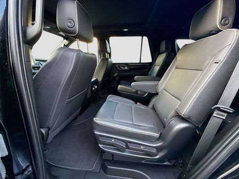 Used 2023 GMC Yukon SLT image 26