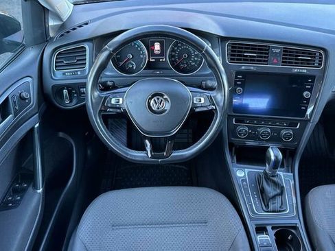 Used 2019 Volkswagen e-Golf SE w/ Driver Assistance Package image 14