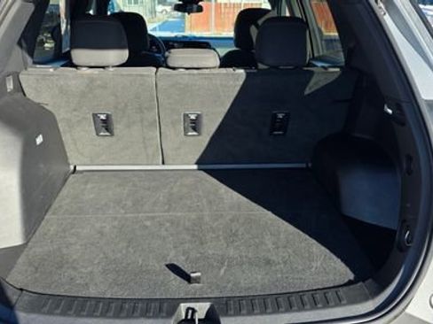 Used 2025 Chevrolet Equinox LT image 7