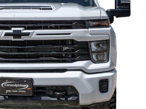 Used 2025 Chevrolet Silverado 3500 W/T AWD/4WD image 40