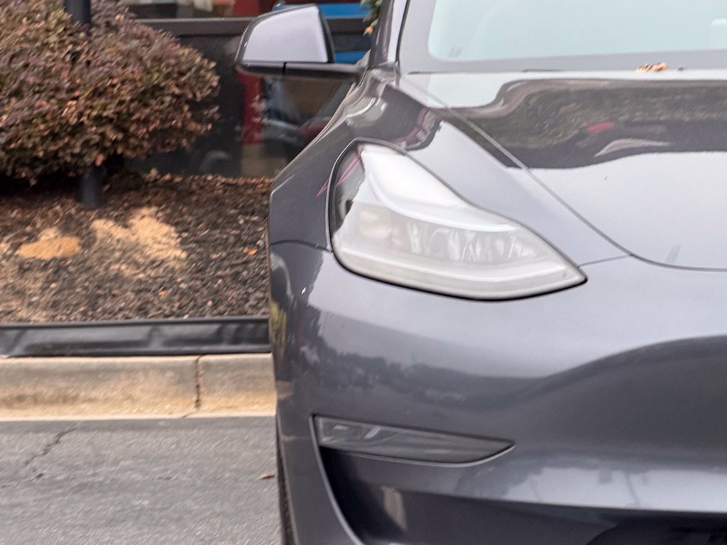Used 2023 Tesla Model 3 Standard Range RWD image 4
