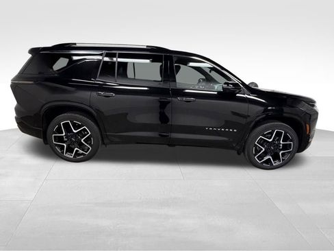 Certified 2026 Chevrolet Traverse High Country w/ LPO, Floor Liner Package AWD/4WD image 10