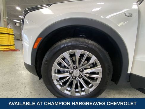 Used 2024 Cadillac XT4 Premium Luxury w/ Cold Weather Package AWD/4WD image 41