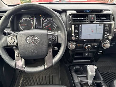 Used 2021 Toyota 4Runner TRD Off-Road Premium w/ Moonroof Package AWD/4WD image 14