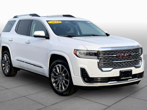 Used 2023 GMC Acadia Denali w/ Denali Ultimate Package AWD/4WD image 3