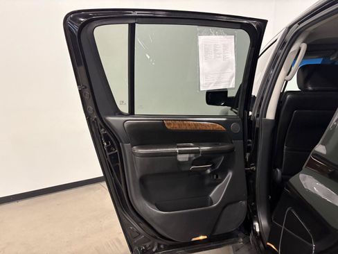 Used 2012 Nissan Armada Platinum AWD/4WD image 27