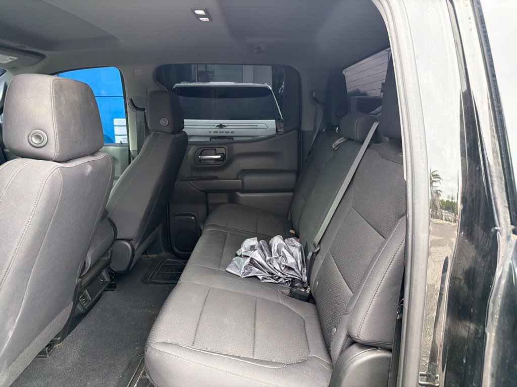 Used 2020 Chevrolet Silverado 1500 Custom w/ Custom Value Package RWD image 15