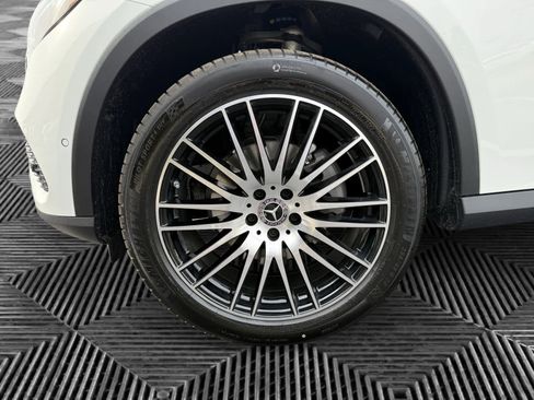 New 2026 Mercedes-Benz GLC 300 GLC 300 image 9