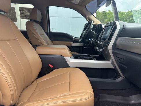 Used 2022 Ford F250 Lariat w/ Lariat Value Package AWD/4WD image 33