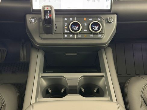 Used 2026 Land Rover Defender 110 S AWD/4WD image 24