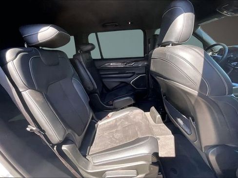 Used 2021 Jeep Grand Cherokee L Altitude image 25