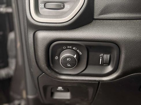 Used 2025 RAM 1500 Tradesman w/ Night Edition AWD/4WD image 18