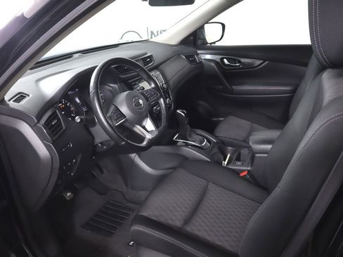 Certified 2020 Nissan Rogue SV image 15