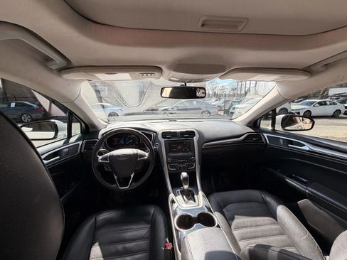 Used 2016 Ford Fusion SE w/ Equipment Group 202A image 19