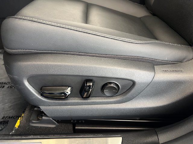 Used 2025 Lexus UX 300h FWD w/ Accessory Package (Z2) image 28