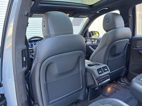 Used 2024 Mercedes-Benz GLS 63 AMG 4MATIC image 42