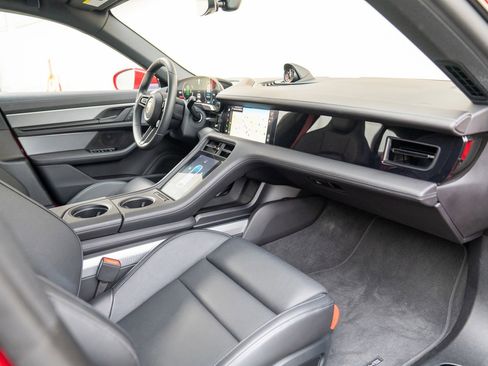 Used 2025 Porsche Taycan 4S image 22